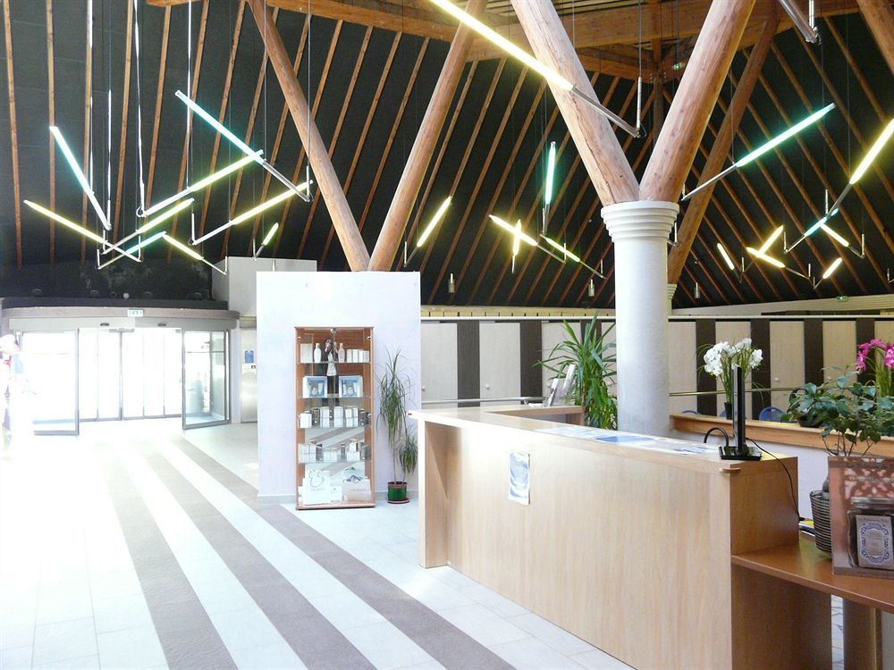 Brit Hotel Du Ban شودز آيْج المظهر الخارجي الصورة