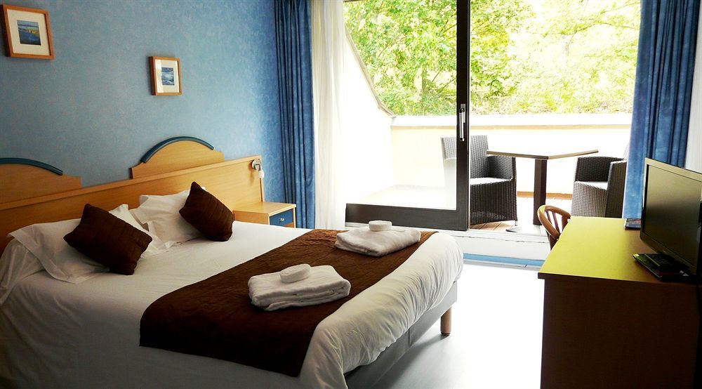 Brit Hotel Du Ban شودز آيْج المظهر الخارجي الصورة
